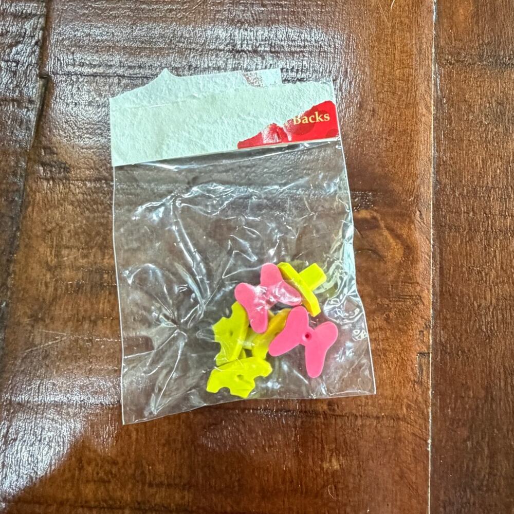 Disney locking pin backs
